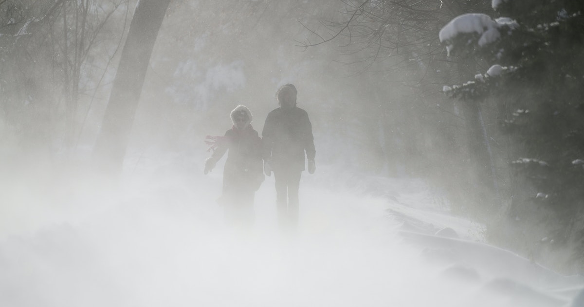 Read more about the article Blizzard conditions freeze travel in much of Minnesota as holiday weekend commences