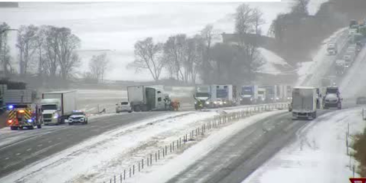 Read more about the article ‘We’re really not kidding,’ Travel not advised on I-80 between Des Moines, Iowa City